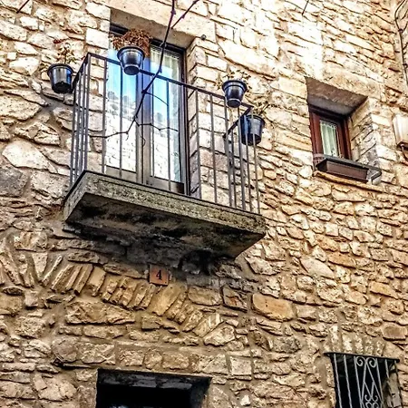 Pinos De *